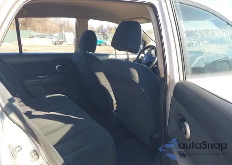 2011 Nissan Versa 1.8S z USA, uszkodzony, nr VIN 3N1BC1AP7BL496828